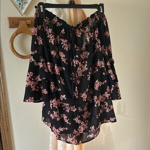 Floral Off-Shoulder Blouse